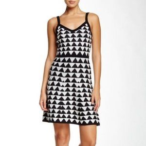 TRINA TURK 100% Cotton Geometric Triangle Knit Sweater Dress Size XS